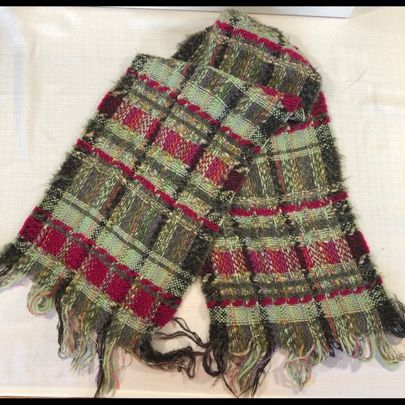 Tweed scarf in khaki/fuchsia - Picture 3 of 5